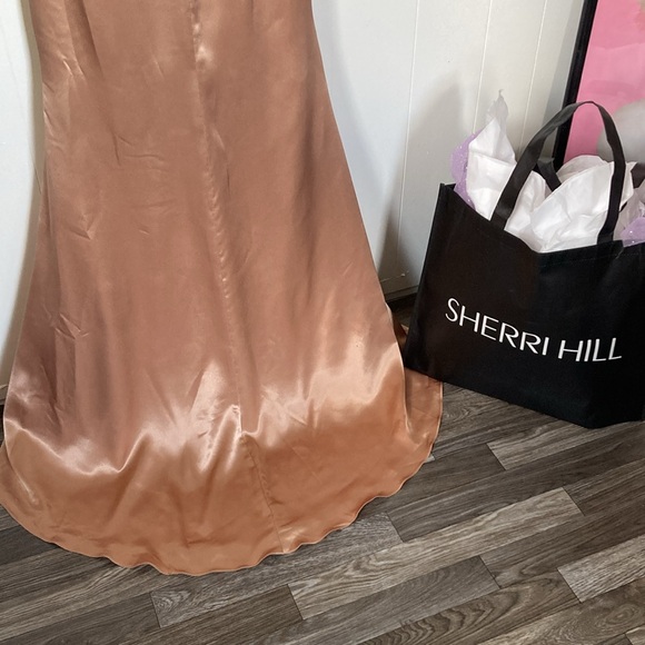 Sherri Hill gown Size 8 NWOT - Picture 14 of 17